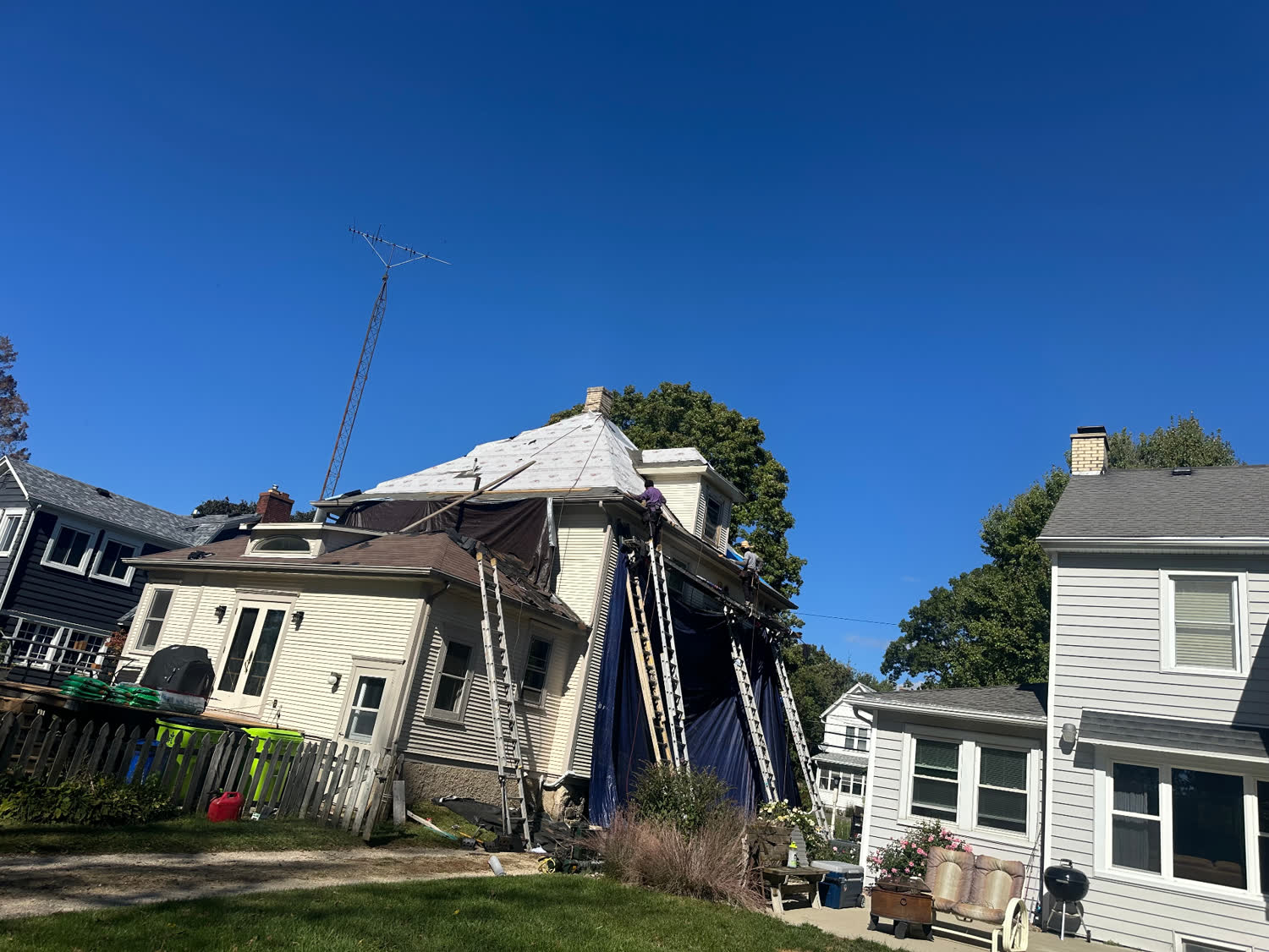 Avilas Construction emergency response on a historic Chicagoland steeple